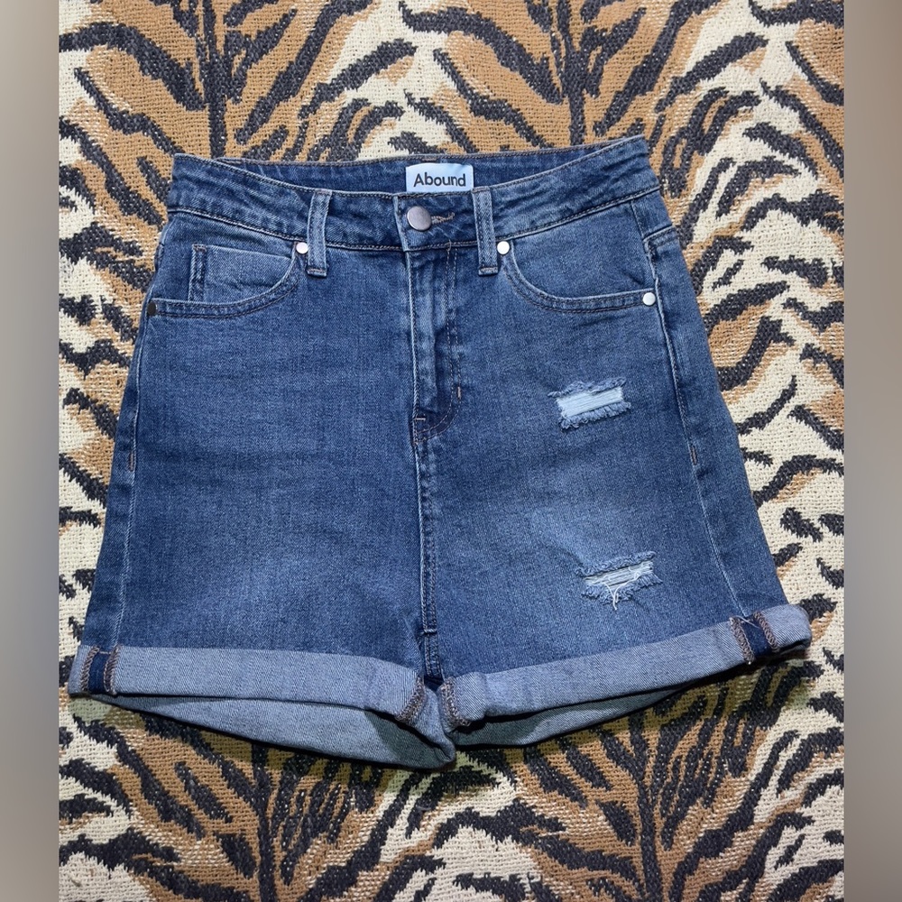 Abound High-Rise Shorts 26